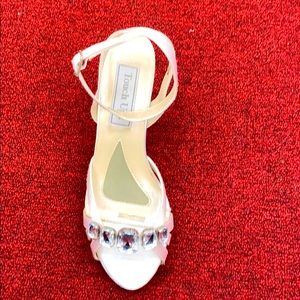 Bridal sateen shoes by touch ups